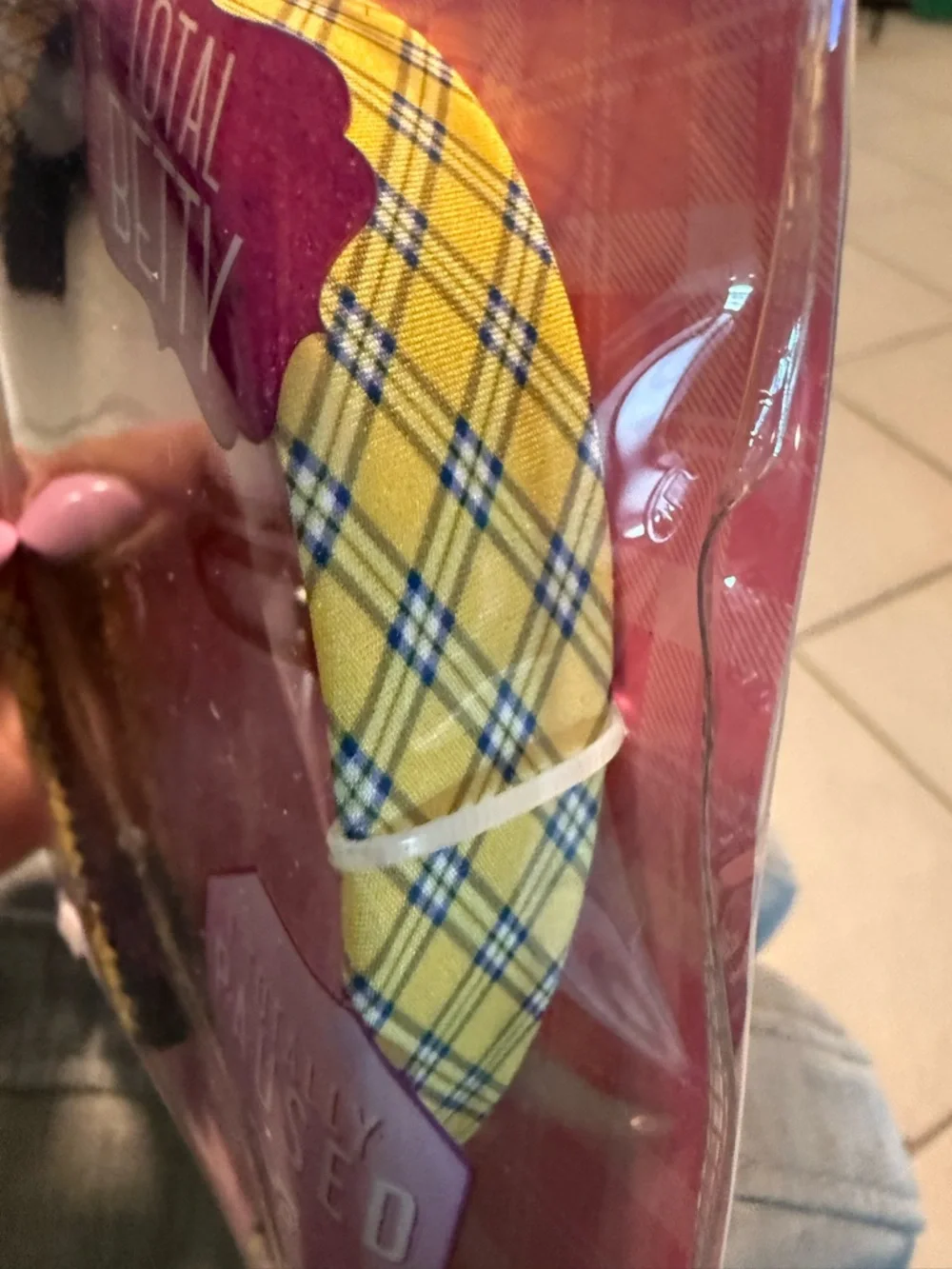 Clueless x Revolution Yellow Plaid Hair Accessory Set - Picture 4 of 6